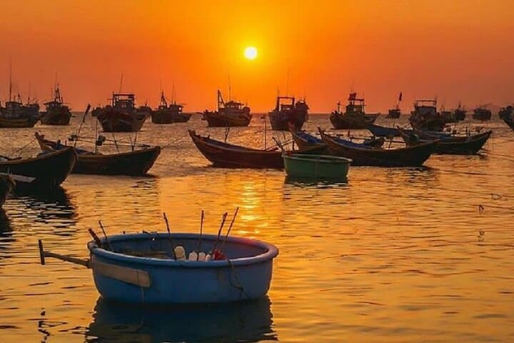 Mui Ne Sunrise & Sunset Jeep Tour — Red & White Sand Dunes Half-Day Adventure photo 4