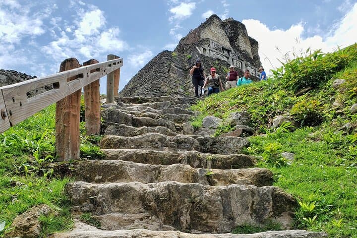 Xunantunich & Inland Blue Hole Combo: Day Trip from Hopkins photo 5