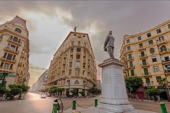 Cairo by Night: Downtown Stroll & Cairo Tower Views