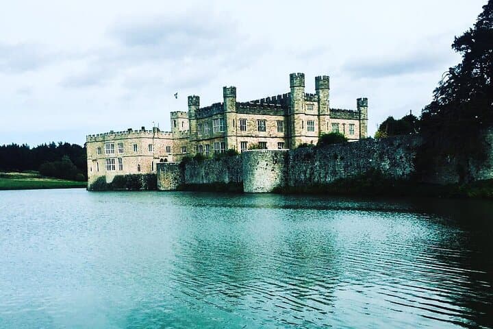 Private Day Tour to Canterbury, Dover & Leeds Castle from London photo 2