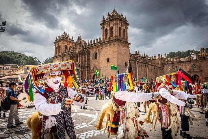 Cusco City Tour: Saqsayhuamán, Koricancha & Sacred Springs in 5 Hours photo 1