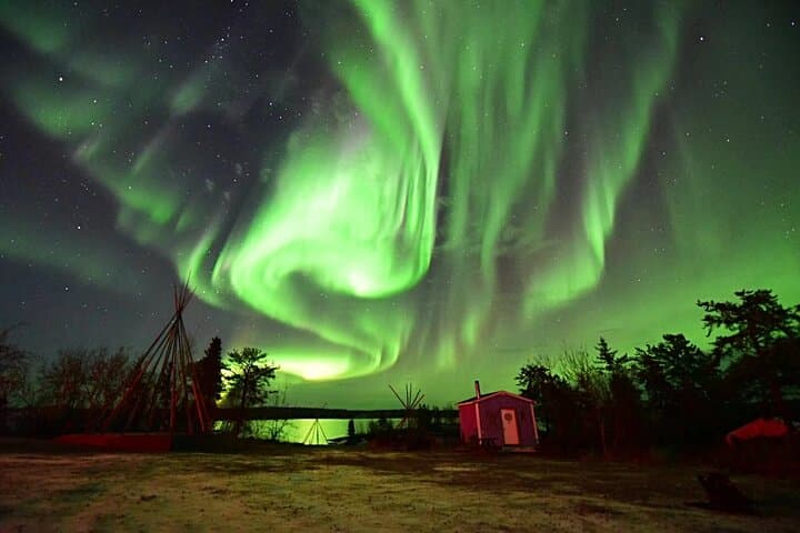 Yellowknife Aurora Tour: Night-Sky Chase with Camp, Hot Drinks & Photography Support photo 2