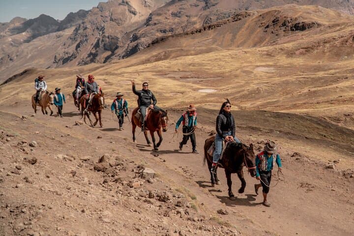 Early-Morning Vinicunca Rainbow Mountain Private Photography Tour from Cusco photo 5