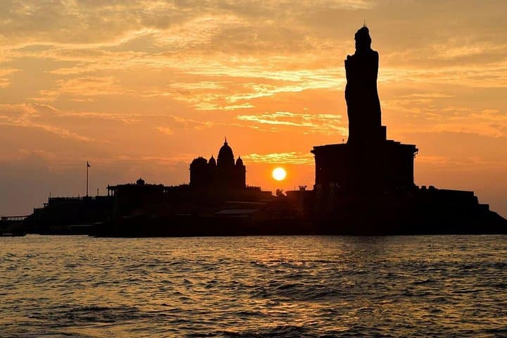 Kanyakumari and Padmanabhapuram: Sunrise at India’s Southern Tip and Asia’s Largest Wooden Palace