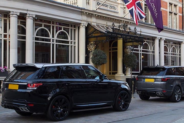 Private Luxury Range Rover Transfer from London to Bicester Village Outlet