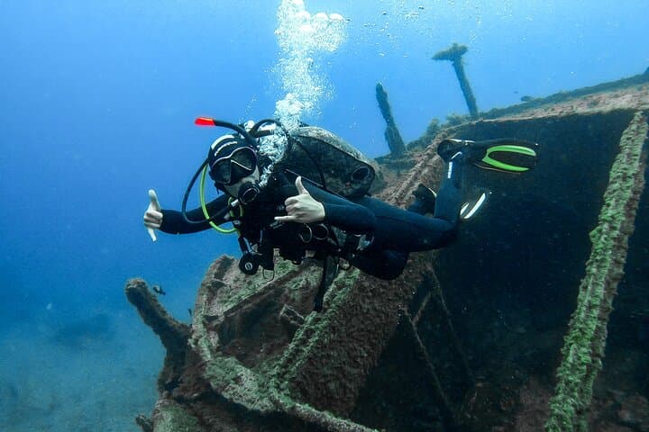 tenerife-padi-scuba-courses-open-water-to-divemaster photo 5