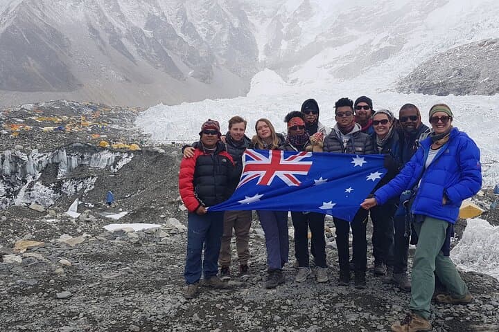 14-Day Everest Base Camp Trek: Lukla to Kala Patthar Expedition photo 3