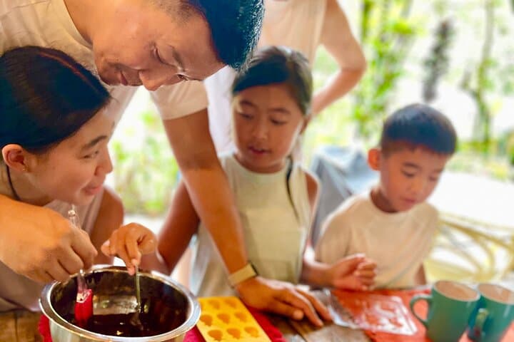Hands-On Chocolate, Waterfall Swim & Cultural Lunch Near Manuel Antonio photo 2