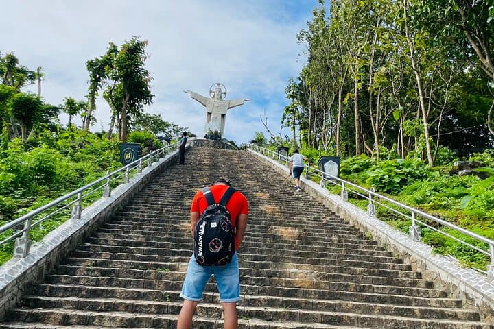 Vung Tau Beach Day Trip: Thuy Van Beach, Christ Statue & White Palace photo 3