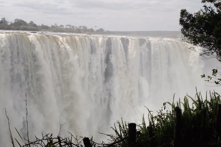Guided Tour of Victoria Falls: 16 Viewpoints & Rainforest Walk (2-Hour) photo 3