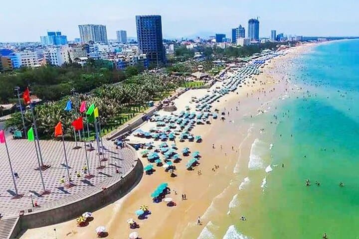 Vung Tau Beach Day Trip: Thuy Van Beach, Christ Statue & White Palace photo 6