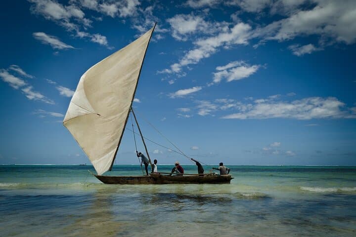 12-Day Bush to Beach Safari: Serengeti, Ngorongoro & Zanzibar Extension photo 4