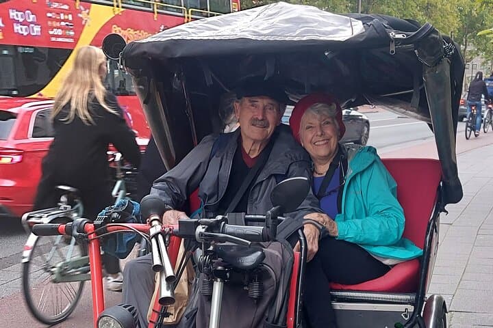 Amsterdam Rickshaw Tour: 60-Minute Private Biketaxi Experience photo 6