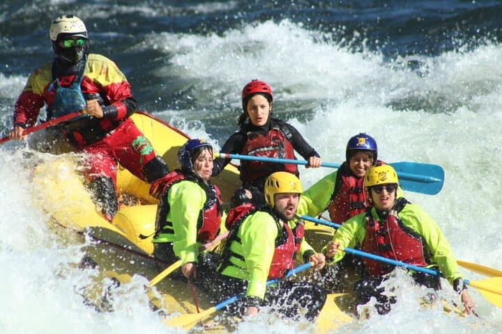 Winter Rafting on the Trancura River: 3-Hour Rafting Adventure from Pucón photo 5