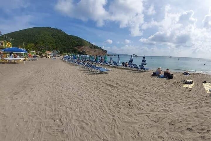 Basseterre to Timothy Hill & South Friars Beach: Coastal Day Tour in St Kitts
