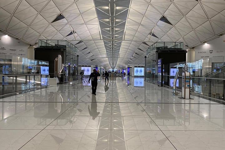 Make the Most of a 6‑Hour Hong Kong Layover: Private City Tour Guide photo 1