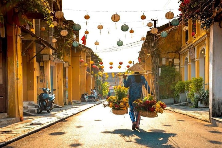 Hoi An Twilight Jeep Food Tour: Vintage Jeeps, Vespas & Street Eats photo 3