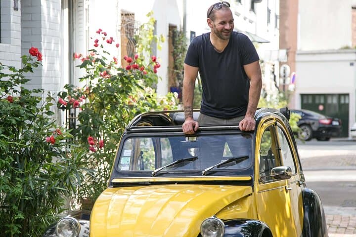 Discover Paris in a Classic 2CV: Private Vintage Car Tour with a Local photo 3