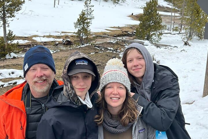 Private Yellowstone Winter Wildlife Safari: Morning Wolf-Viewing from Gardiner photo 2