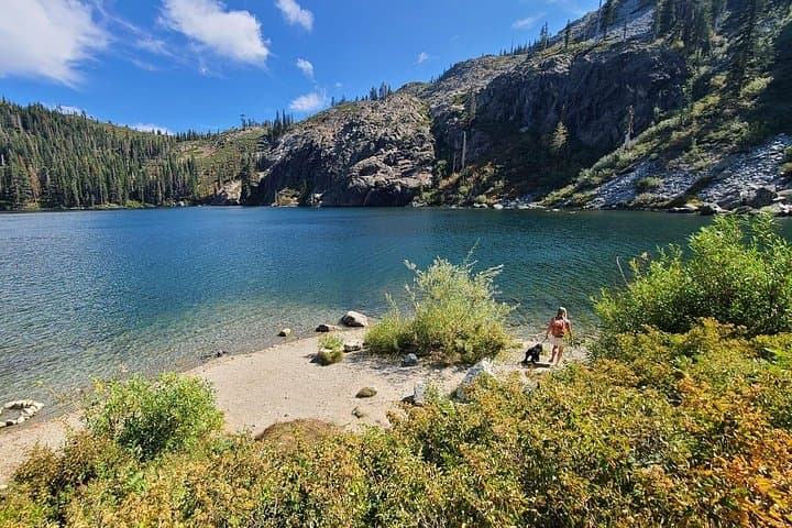 Mount Shasta Sacred Nature Hike: Guided Spiritual & Energy Healing Tour photo 3
