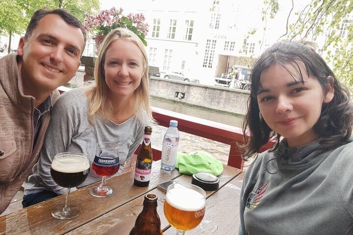 Bruges Food and History Walking Tour: Waffles, Beer & Chocolate photo 5