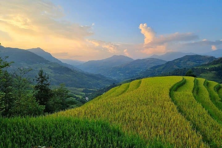 Ha Giang to Ba Be Lake: 7-Day Northwest Vietnam Private Car Adventure photo 2