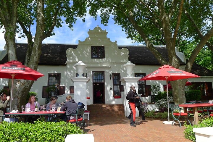 Private Cape Town Wine Tour: Tasting Paarl, Franschhoek & Stellenbosch photo 3