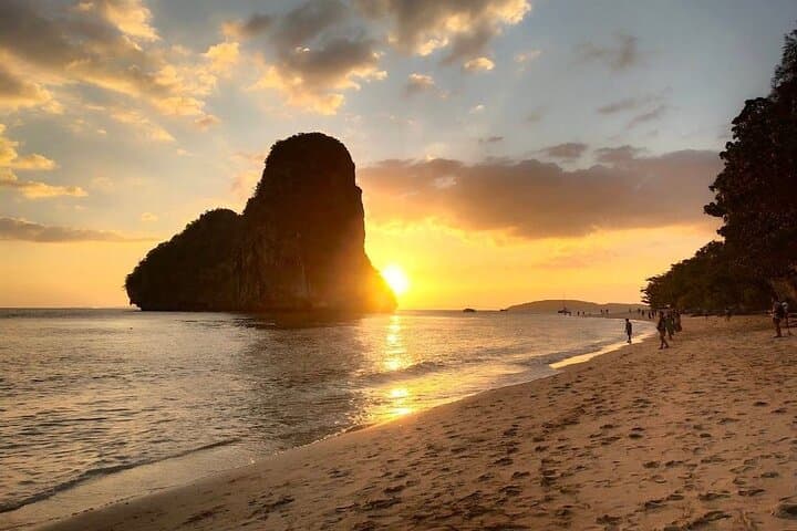 Krabi 7 Islands Sunset Speedboat: Snorkel, BBQ & Bioluminescent Plankton photo 4