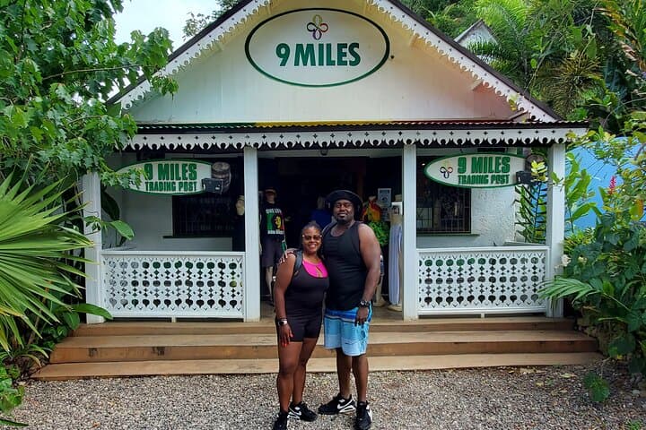 Bob Marley Nine Mile and Blue Hole Day Trip from Montego Bay