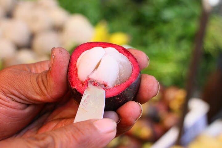 Colombo City and Food Tour: Pettah Markets, Coastal Eats & History photo 3