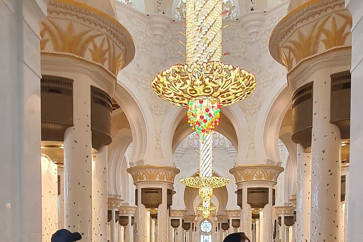 Half-Day Sheikh Zayed Grand Mosque Tour from Dubai