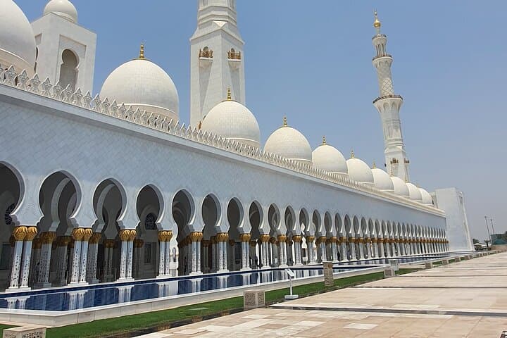 Half-Day Sheikh Zayed Grand Mosque Tour from Dubai photo 4