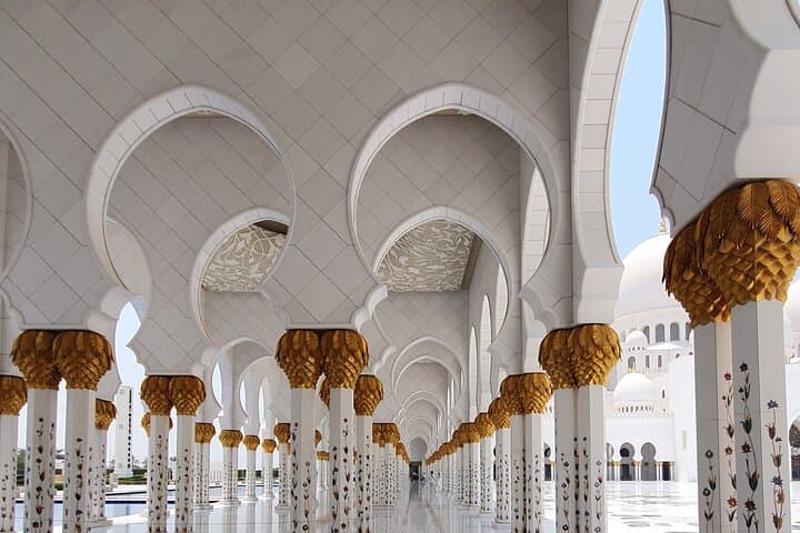 Half-Day Sheikh Zayed Grand Mosque Tour from Dubai photo 6