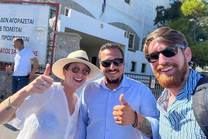 Santorini Full-Day Private Road Trip to Oia, Pyrgos & Red Beach photo 6