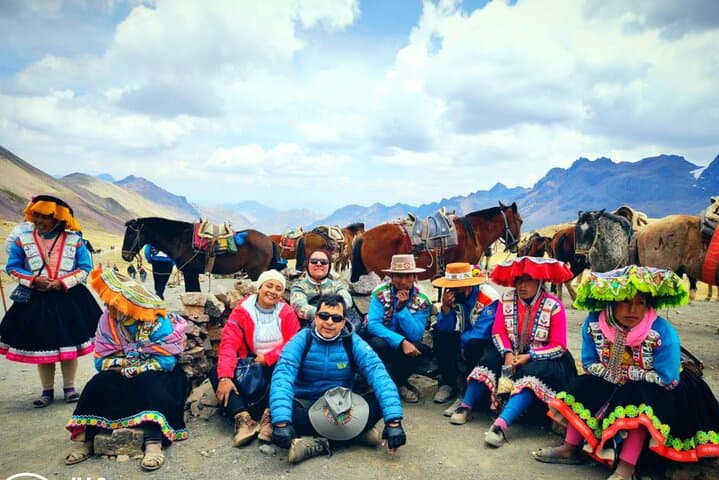 Early-Morning Rainbow Mountain Trek: Full-Day Hike from Cusco photo 3