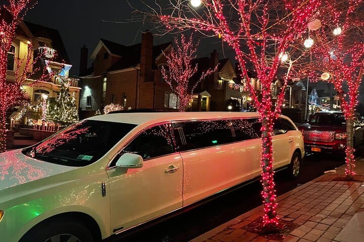 Dyker Heights Christmas Lights Tour: NYC Limousine, SUV & Van Holiday Experience photo 2