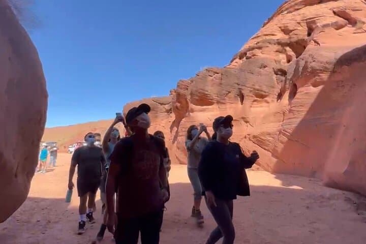 Upper Antelope Canyon Prime-Time Guided Walk: Photo-Focused Navajo Tour photo 6