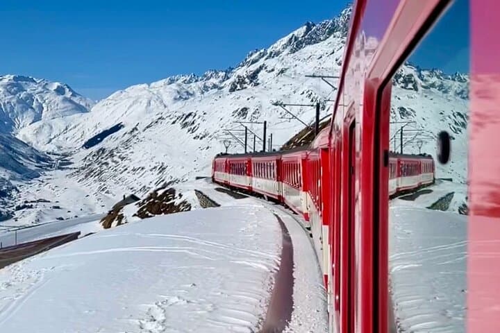 Private Jungfrau Day Trip — Lauterbrunnen, Mürren & Gimmelwald photo 5