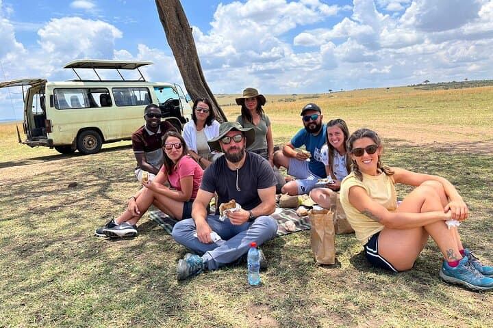 Exploring Kenya’s Masai Mara: A Thrilling 3-Day Jeep Safari