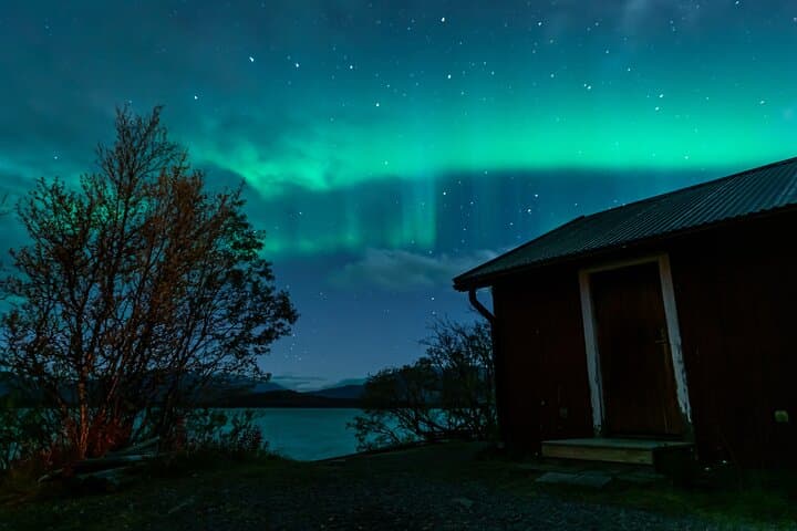 Chasing the Aurora: Kiruna Northern Lights Photography Tour with Pro Guide photo 5