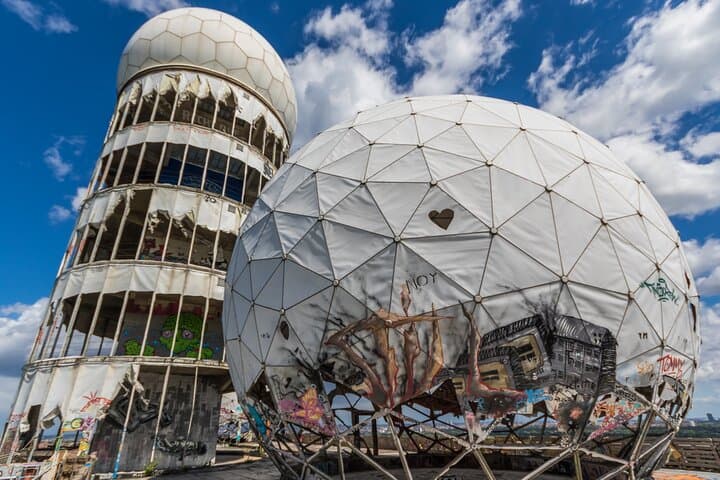 Berlin Wall Bike Tour: Trace the Cold War Route with an Expert