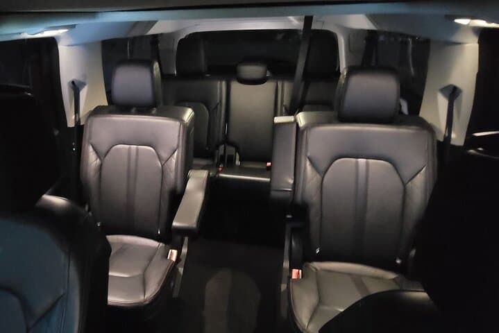 Denver to Vail Private Luxury Transfer — Airport SUV Service to the Rockies photo 2