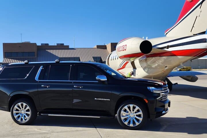 Denver to Vail Private Luxury Transfer — Airport SUV Service to the Rockies photo 4
