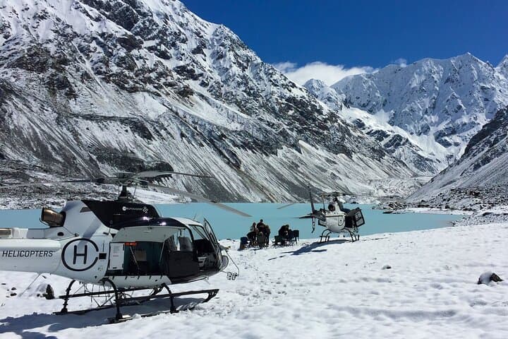 Rakaia Glaciers Helicopter Landing: Canterbury Alpine Flight & Glacier Lunch photo 1