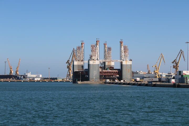 Private 3-Hour Cadiz Walking Tour: Historic Centre, La Caleta & Cathedral photo 3
