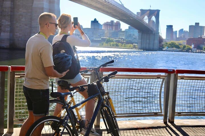 Lower Manhattan and Brooklyn Bridge Bike Tour (Dutch Guided Fiets) photo 4