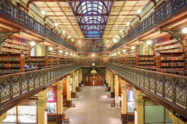 Self-Guided Scavenger Hunt in Central Adelaide: Discover the City on Foot