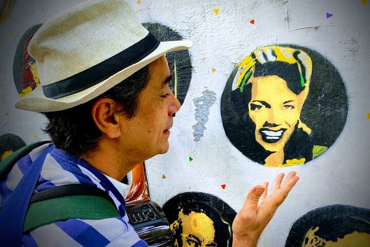 Bossa Nova Walking Tour with Live Music in Ipanema & Copacabana photo 5