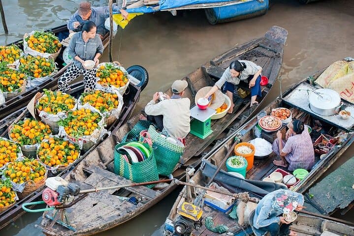 Luxury Mekong Delta Floating Market: 2-Day Can Tho & Cai Rang Escape photo 4
