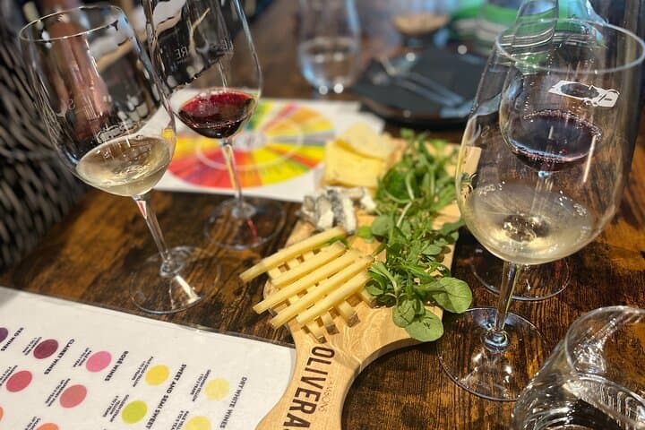 Bordeaux Organic Food Tour — Old Town Apéro Walking Experience photo 5